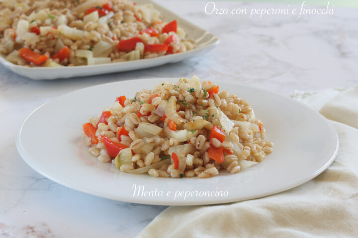 Orzo con peperoni e finocchi