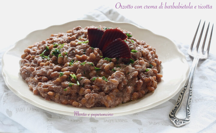 Orzotto con crema di barbabietola e ricotta