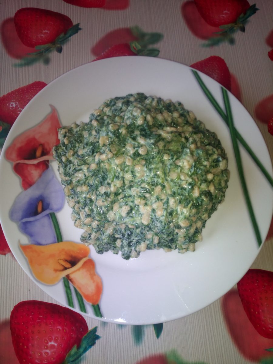 Orzotto con gli spinaci mantecato alla ricotta