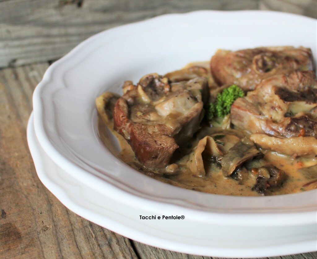 Ossobuchi di tacchino in umido con funghi porcini
