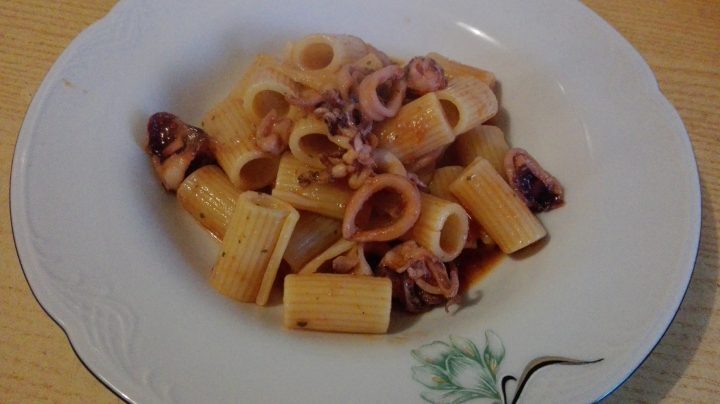 Paccheri ai calamari