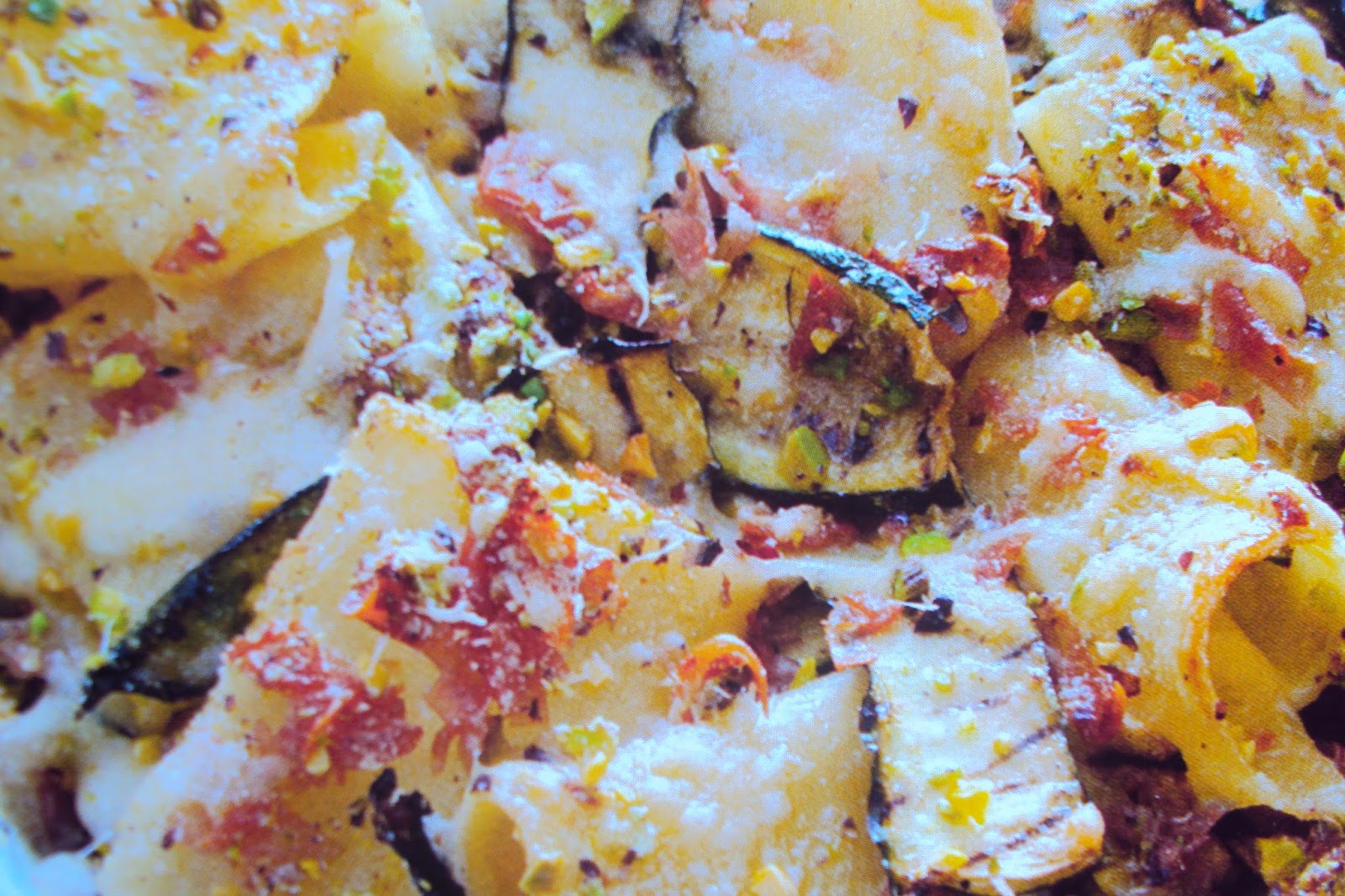 Paccheri al forno con speck e zucchine