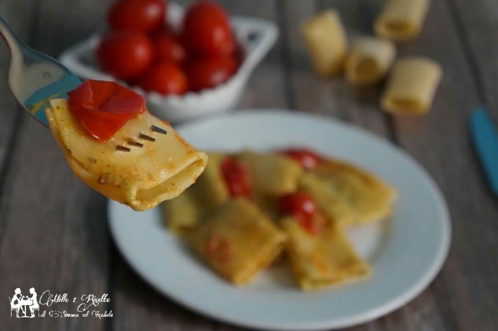 Paccheri con pesto alla genovese e pomodorini
