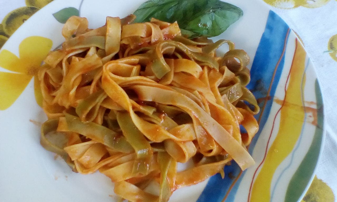 Paglia e fieno al ragù di salsiccia