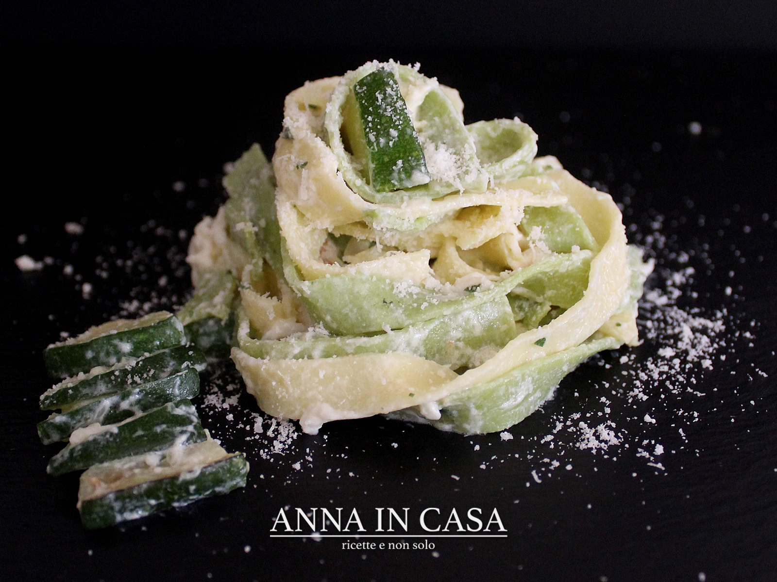 Paglia e fieno con cacio e zucchine – repost