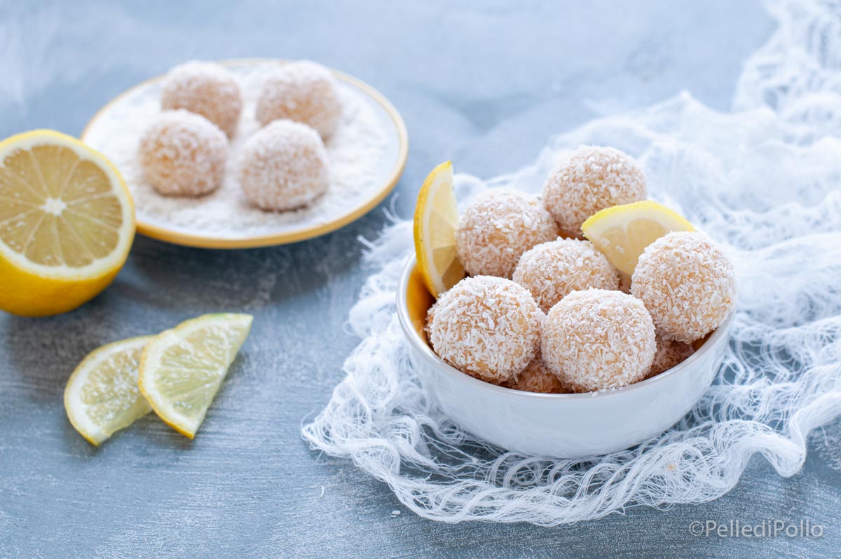 Palline al cocco e limone senza cottura