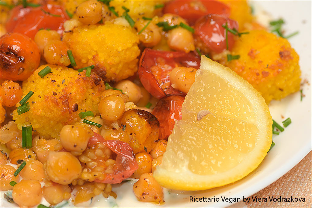 Palline di cous cous allo zafferano al forno