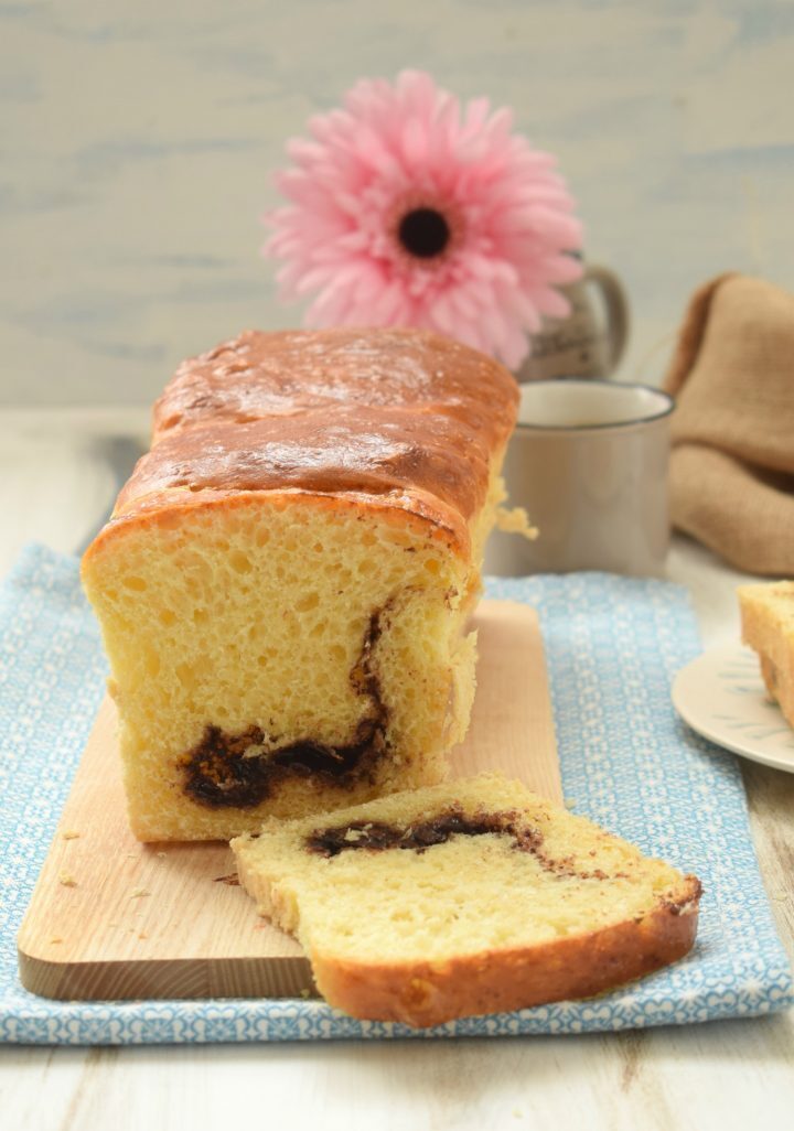 Pan brioche con cuore di nocciolata
