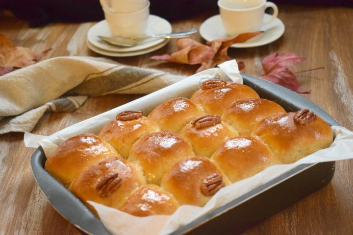 Pan brioche semi integrale solo albumi, con sciroppo d’acero e gocce di cioccolato fondente