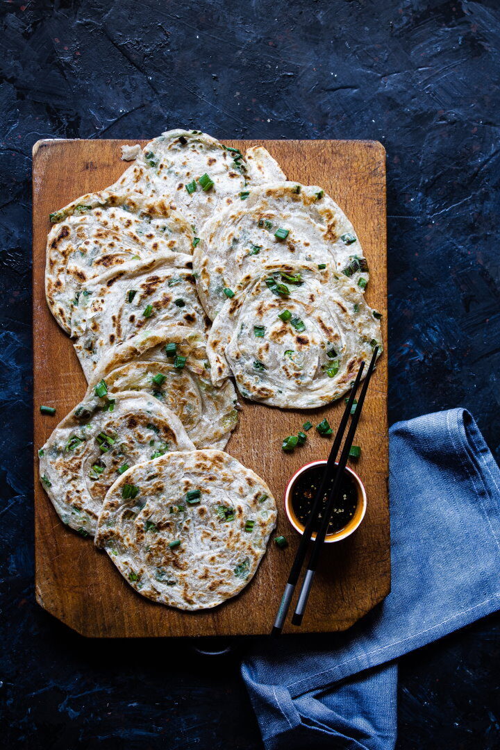 Pancake cinesi al cipollotto (cong you bing)