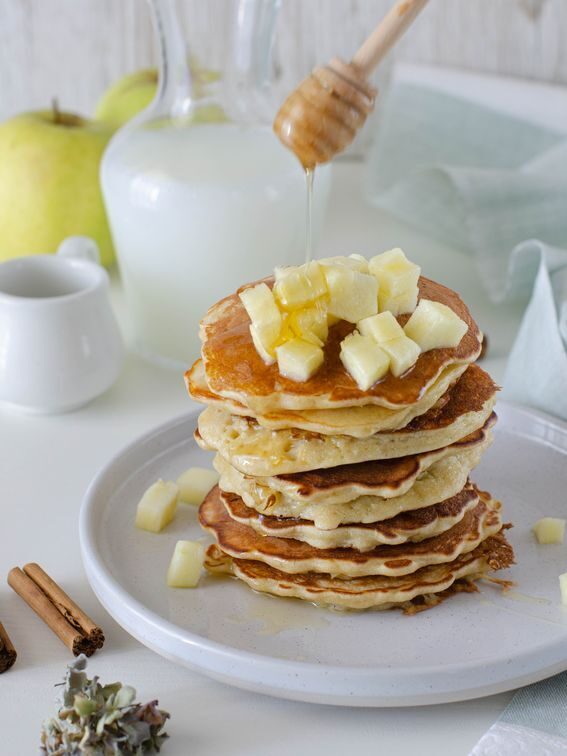 Pancake o frittelle semplici di mela  