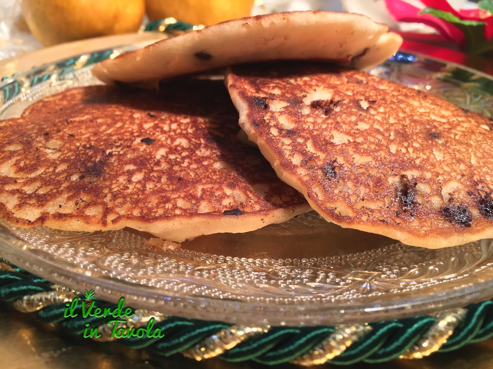 Pancakes vegani con pere e cioccolato fondente