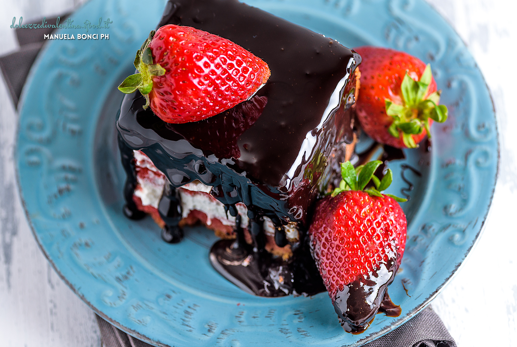 Pandispagna, panna e cioccolato
