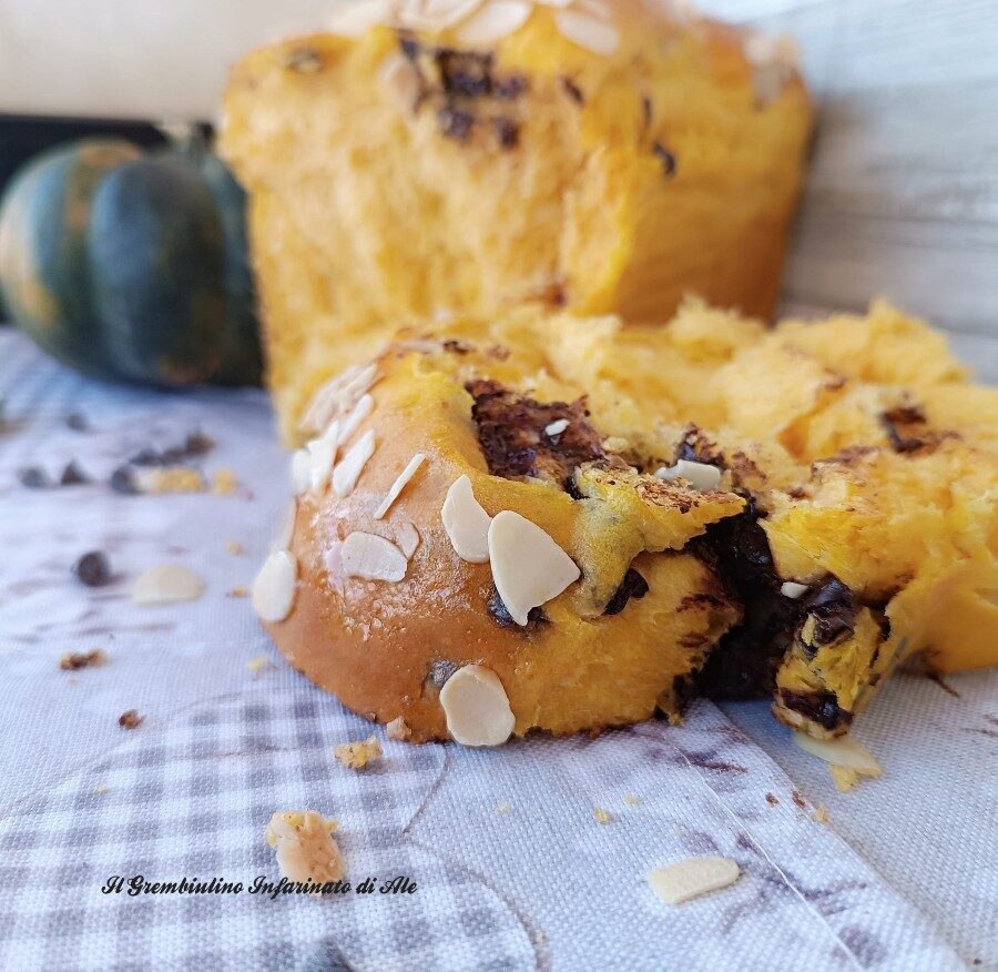 Pandolce alla zucca e gocce di cocciolato