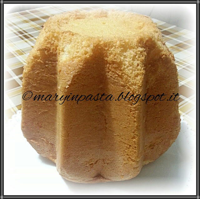 Pandoro-chiffon alla vaniglia