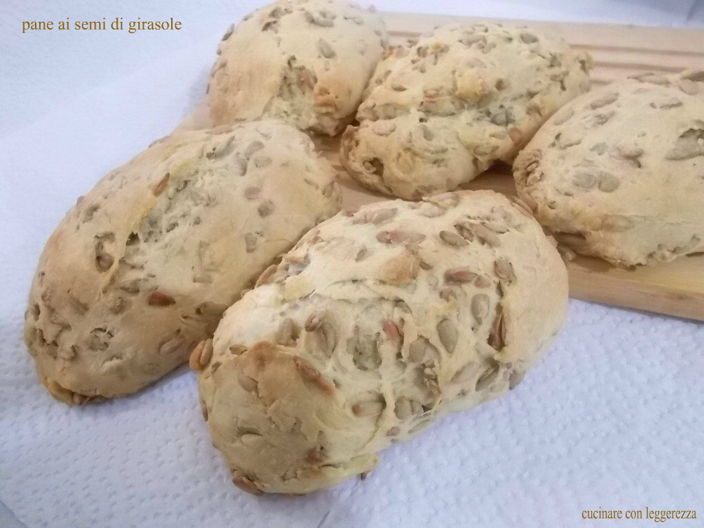Pane ai semi di girasole – lievito madre