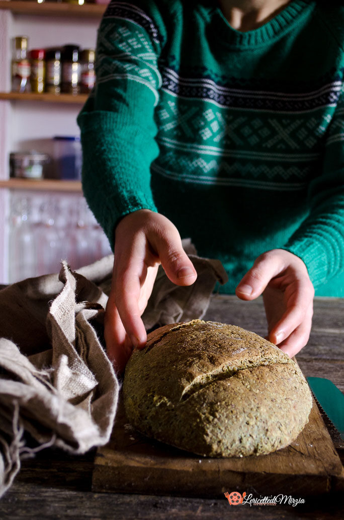 Pane ai tre cereali all’alga spirulina
