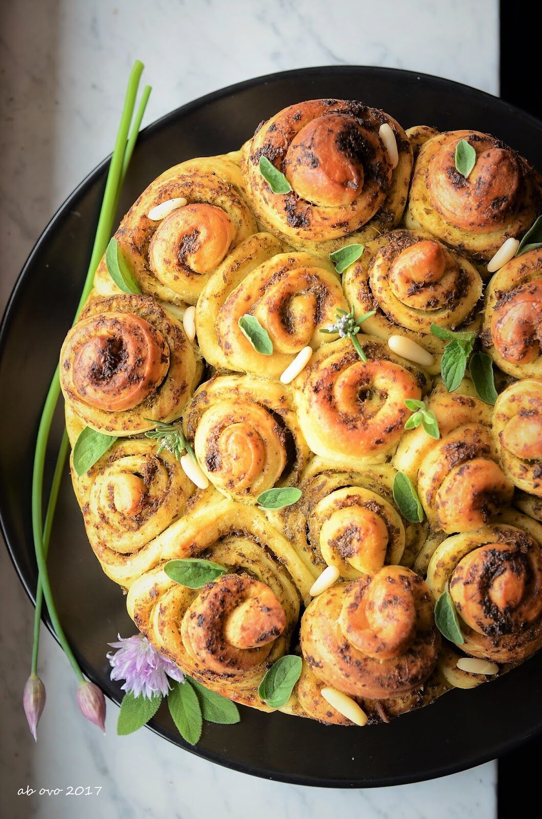 Pane al pesto di erbe aromatiche