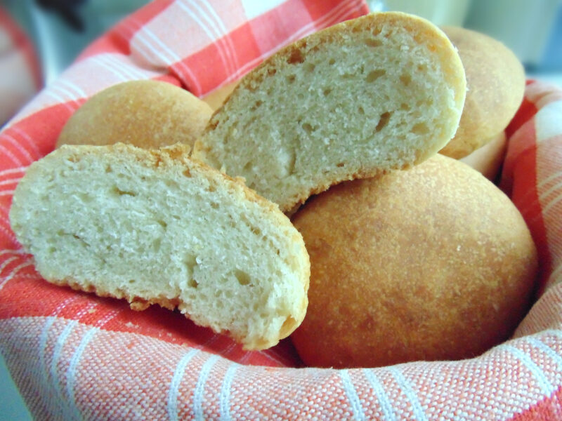 Pane all’olio con esuberi di pasta madre