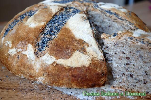 Pane casalingo con semi di papavero e lino