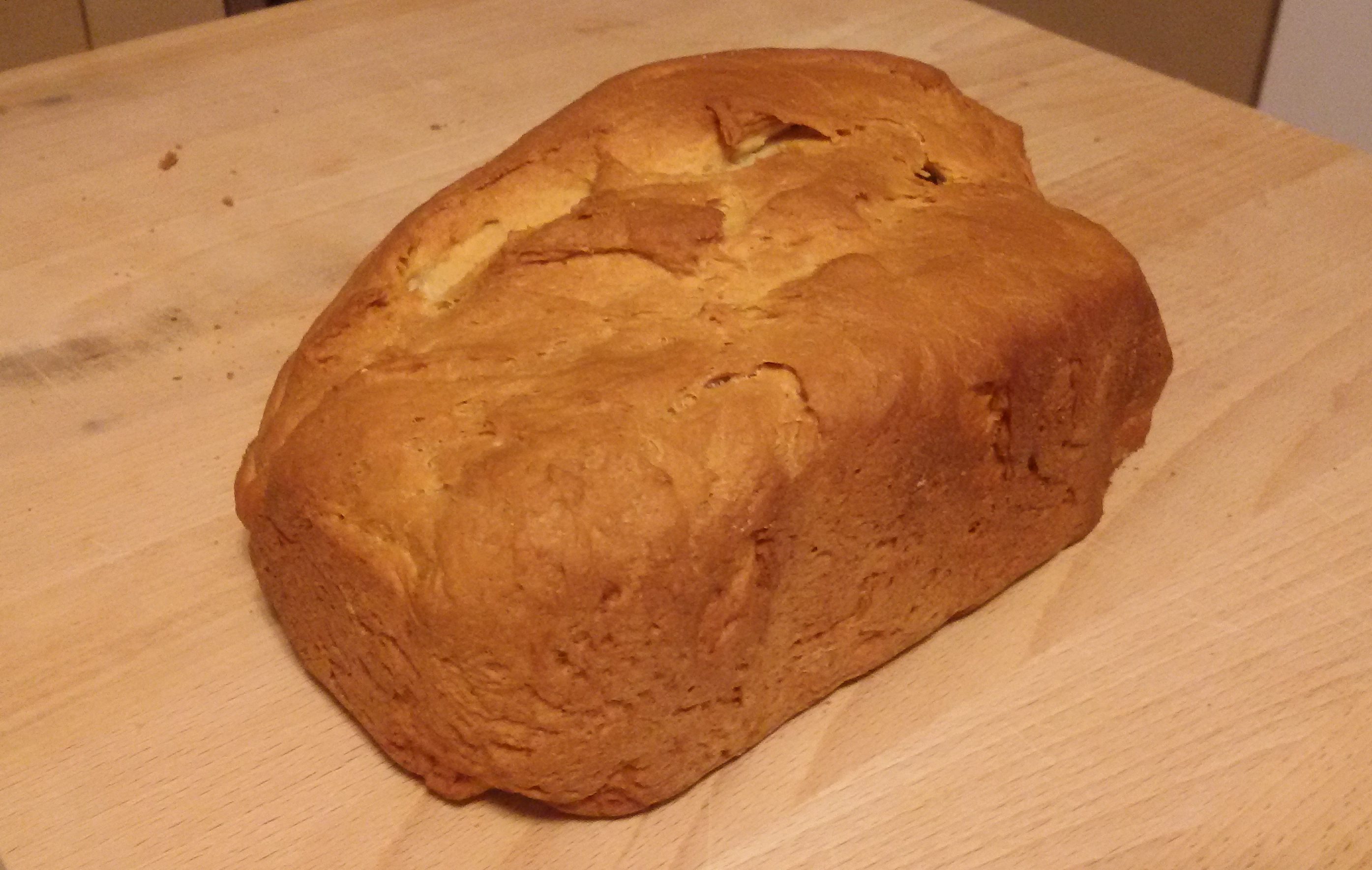 Pane con farina di ceci nella macchina del pane