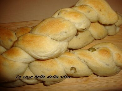PANE CON LE OLIVE