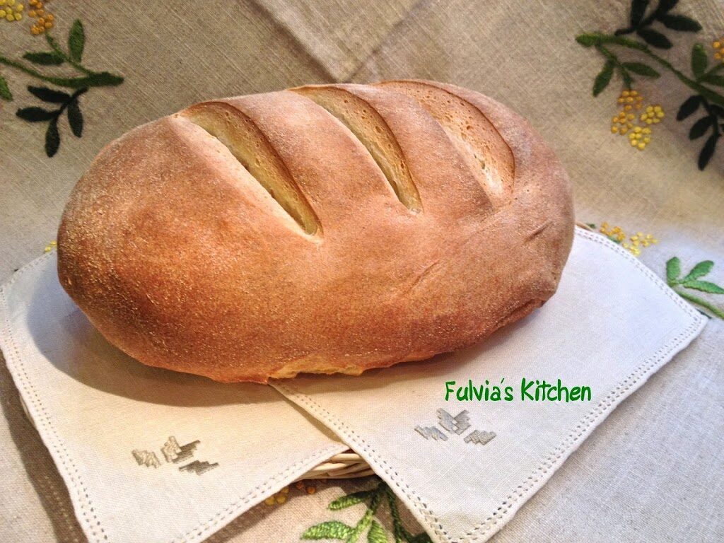 Pane di altamura con pasta madre