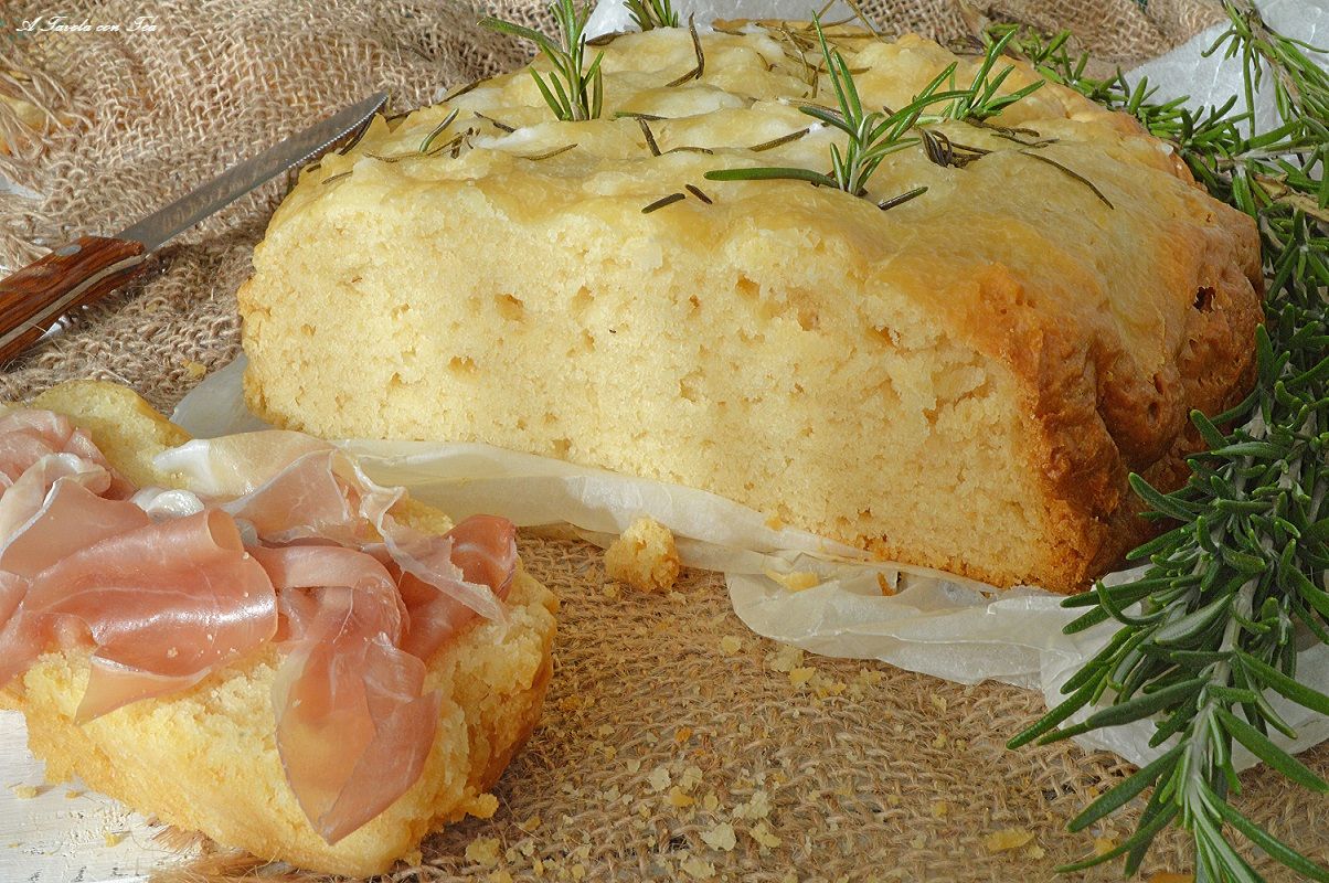 Pane focaccia al rosmarino con la crock pot