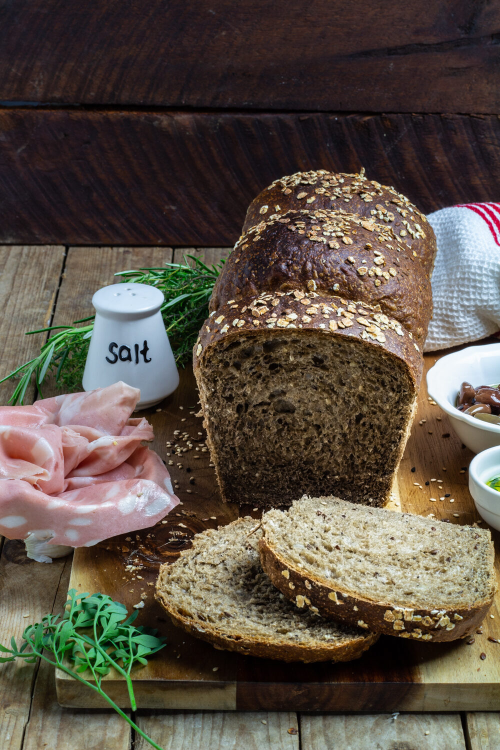PANE IN CASSETTA AI 7 CEREALI CON SEMI