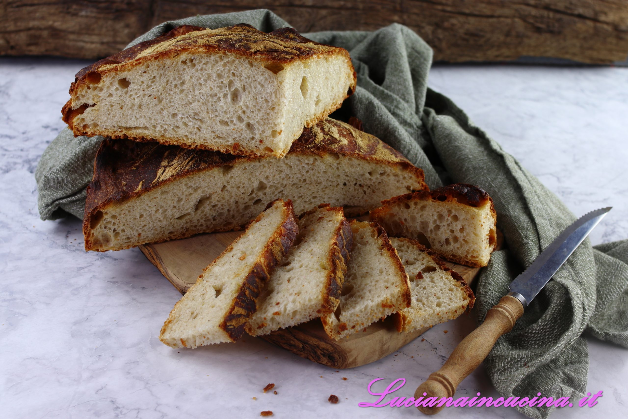 Pane in pentola di ghisa