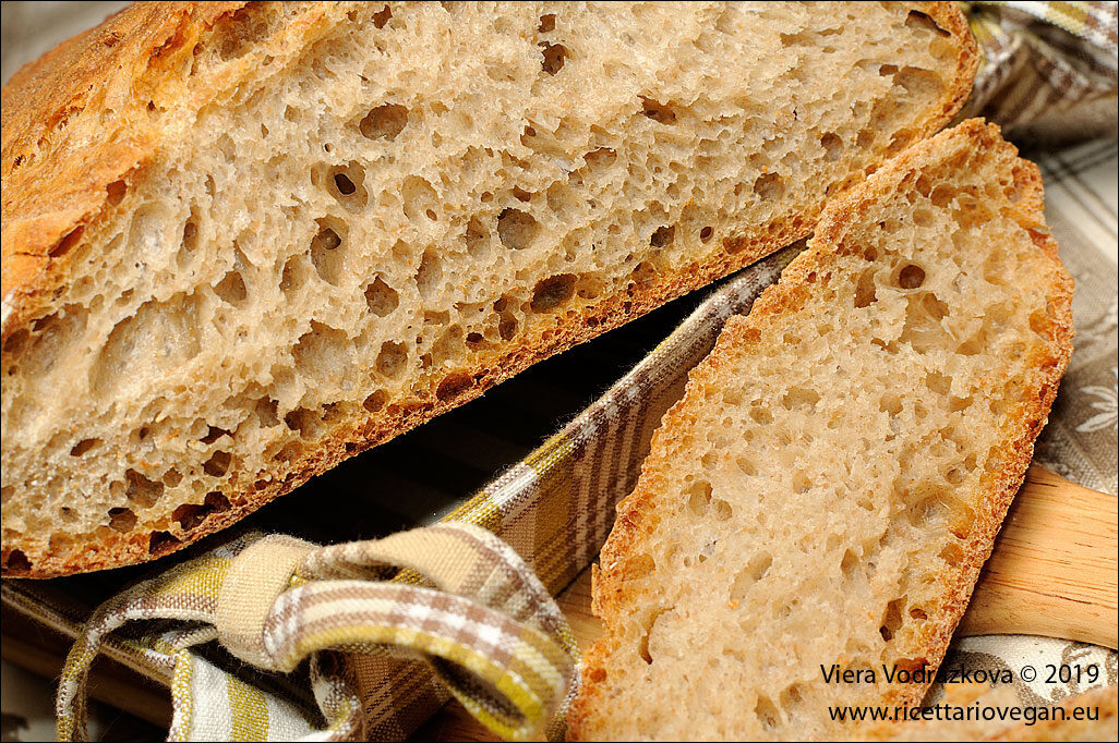 Pane morbidissimo con farine miste biologiche