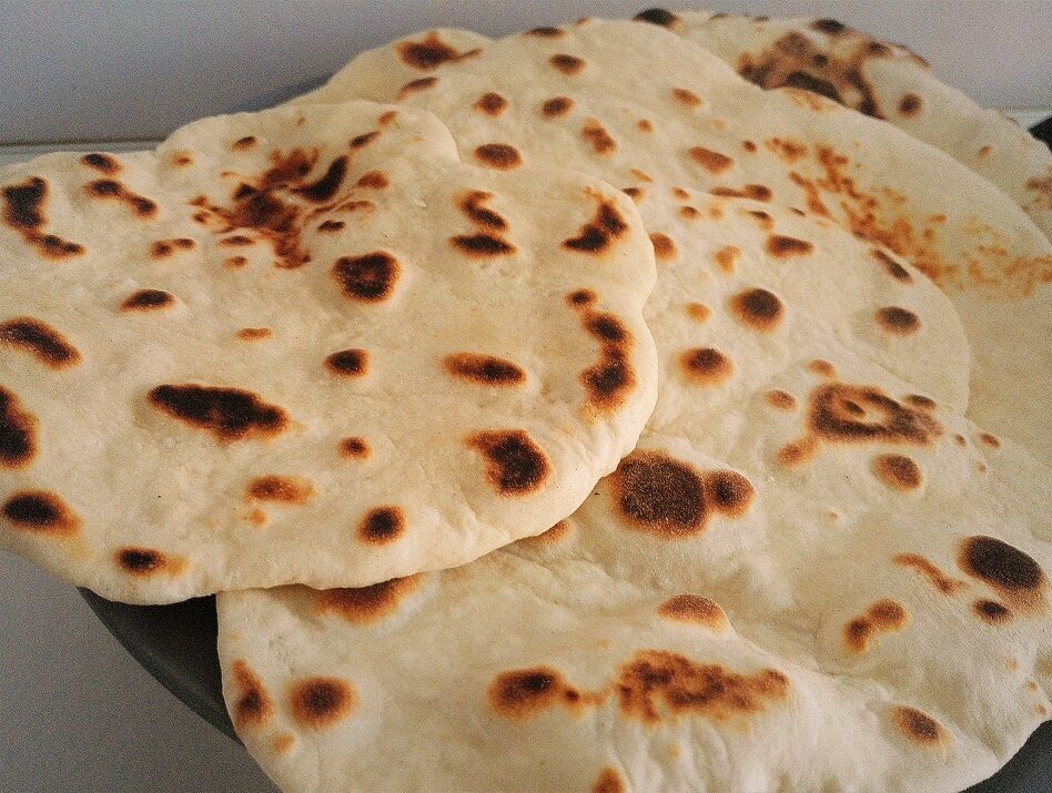 Pane Naan con lievito