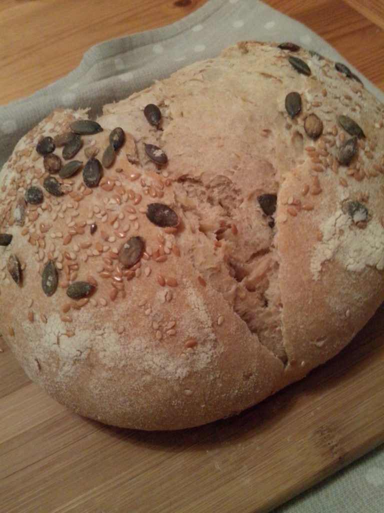 Pane semintegrale con semi misti