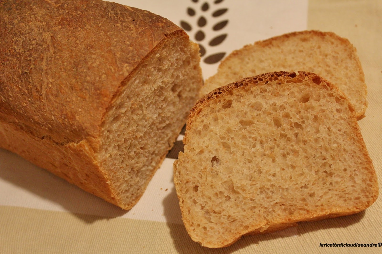 Pane semintegrale in cassetta