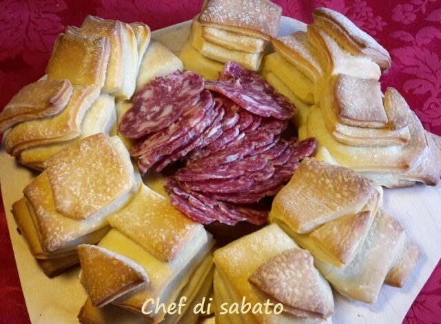 Pane sfogliato centrotavola