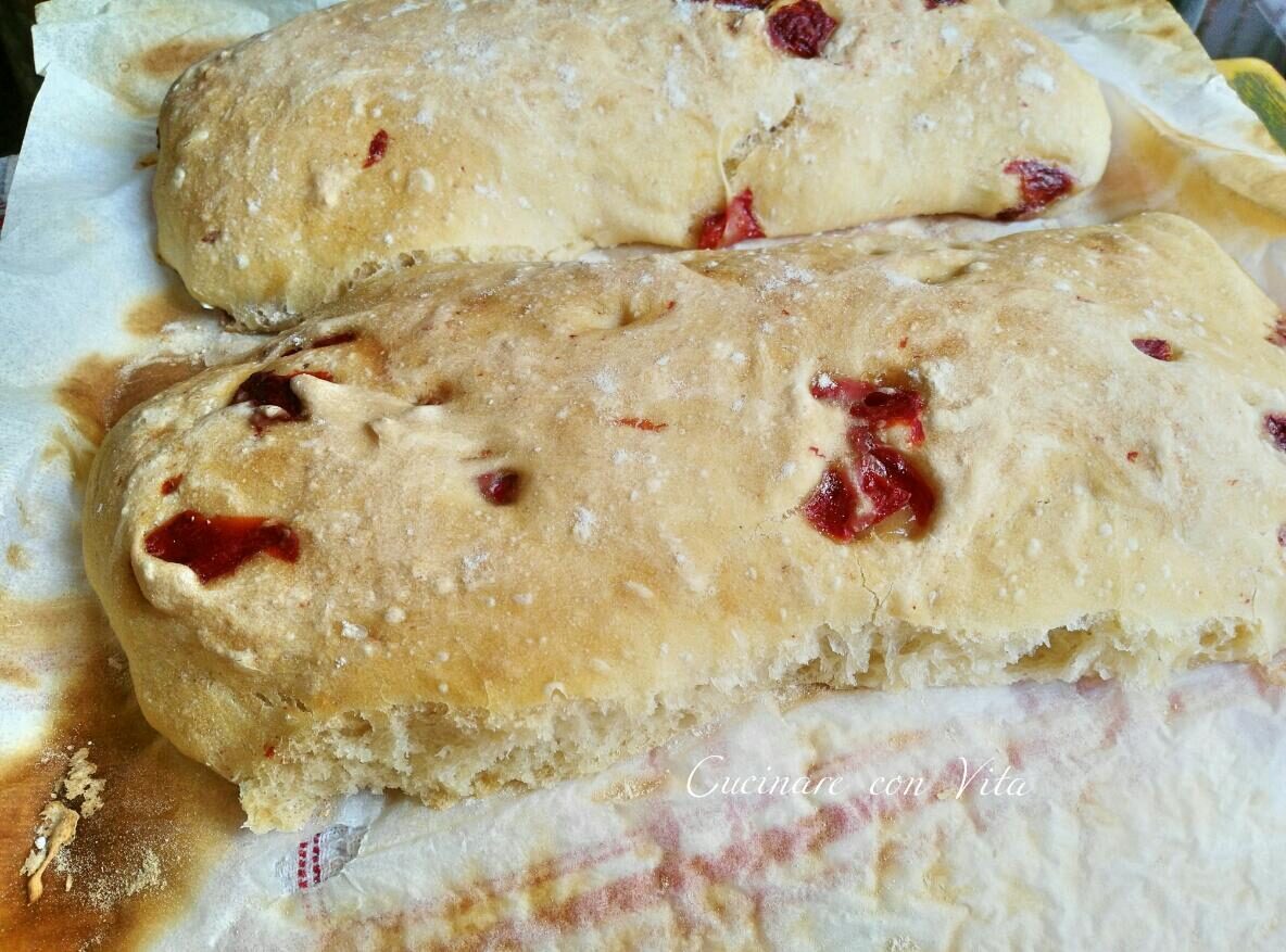 Pane veloce senza impasto ai peperoni