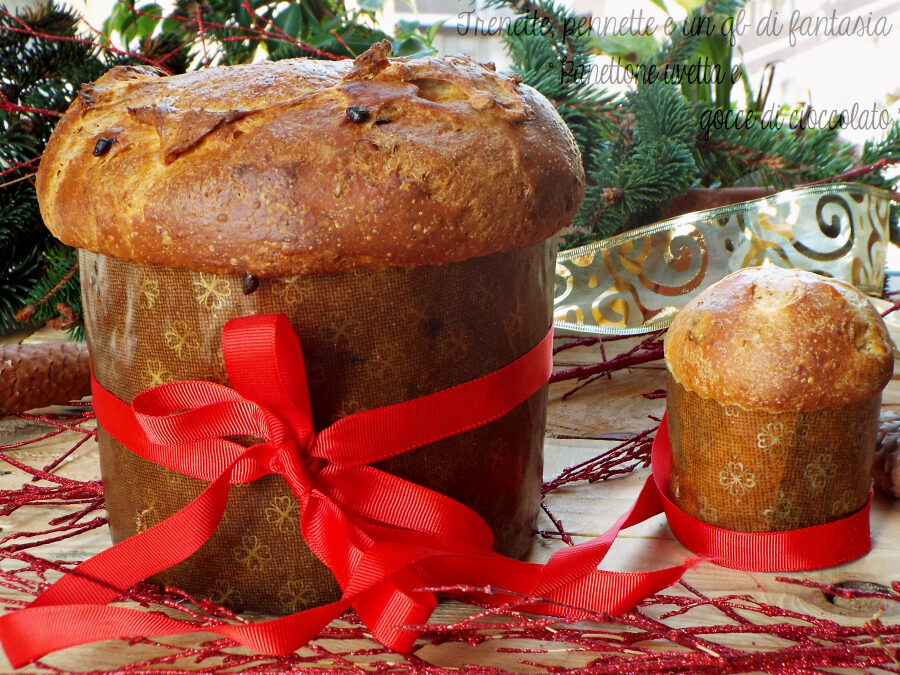 Panettone uvetta e gocce di cioccolato