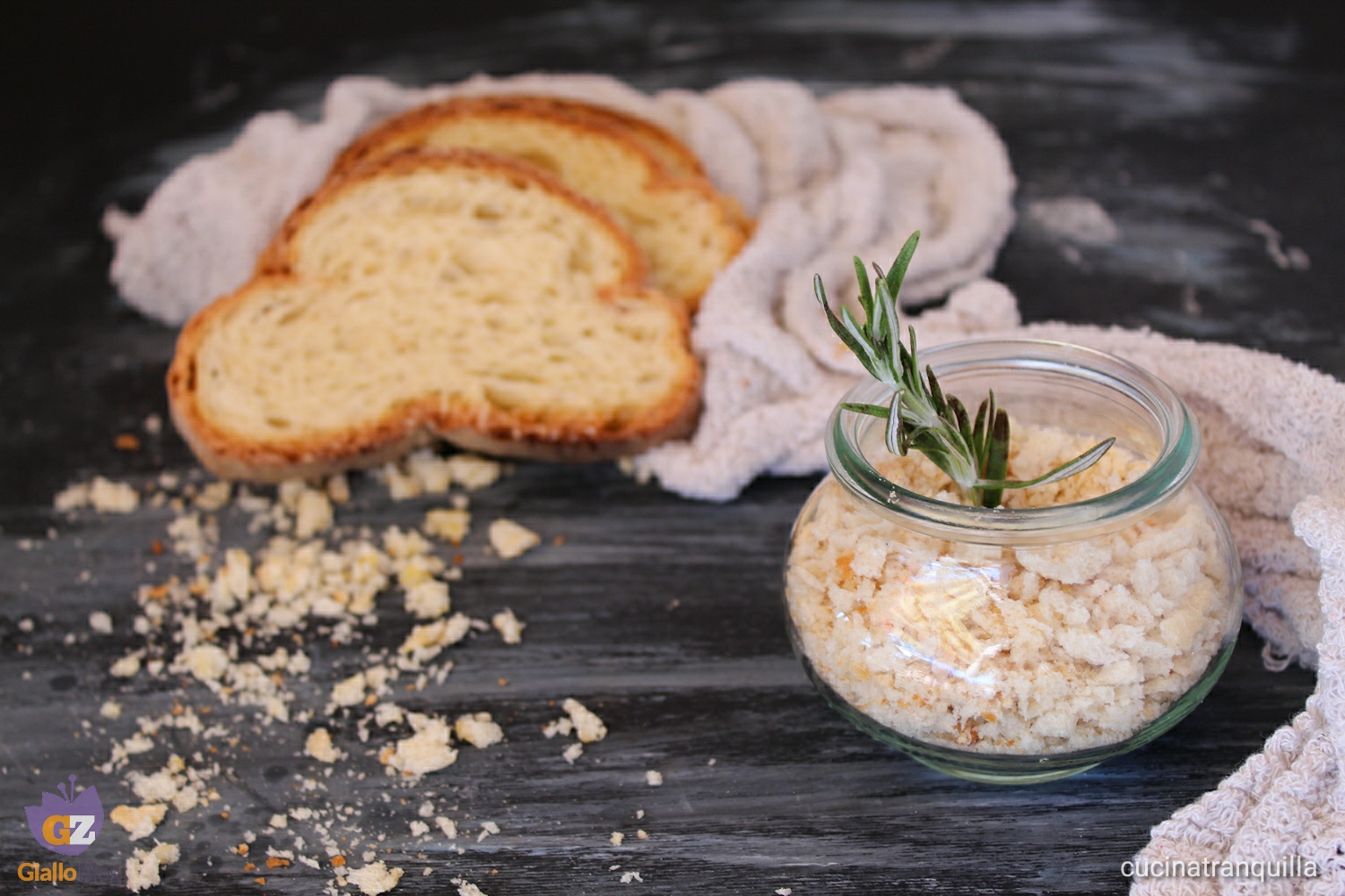 Pangrattato aromatizzato al rosmarino