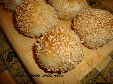Paninetti al sesamo