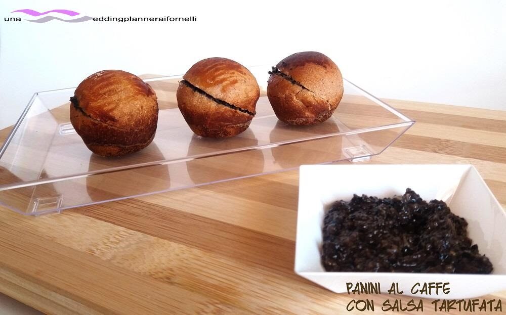 Panini al caffè con salsa tartufata