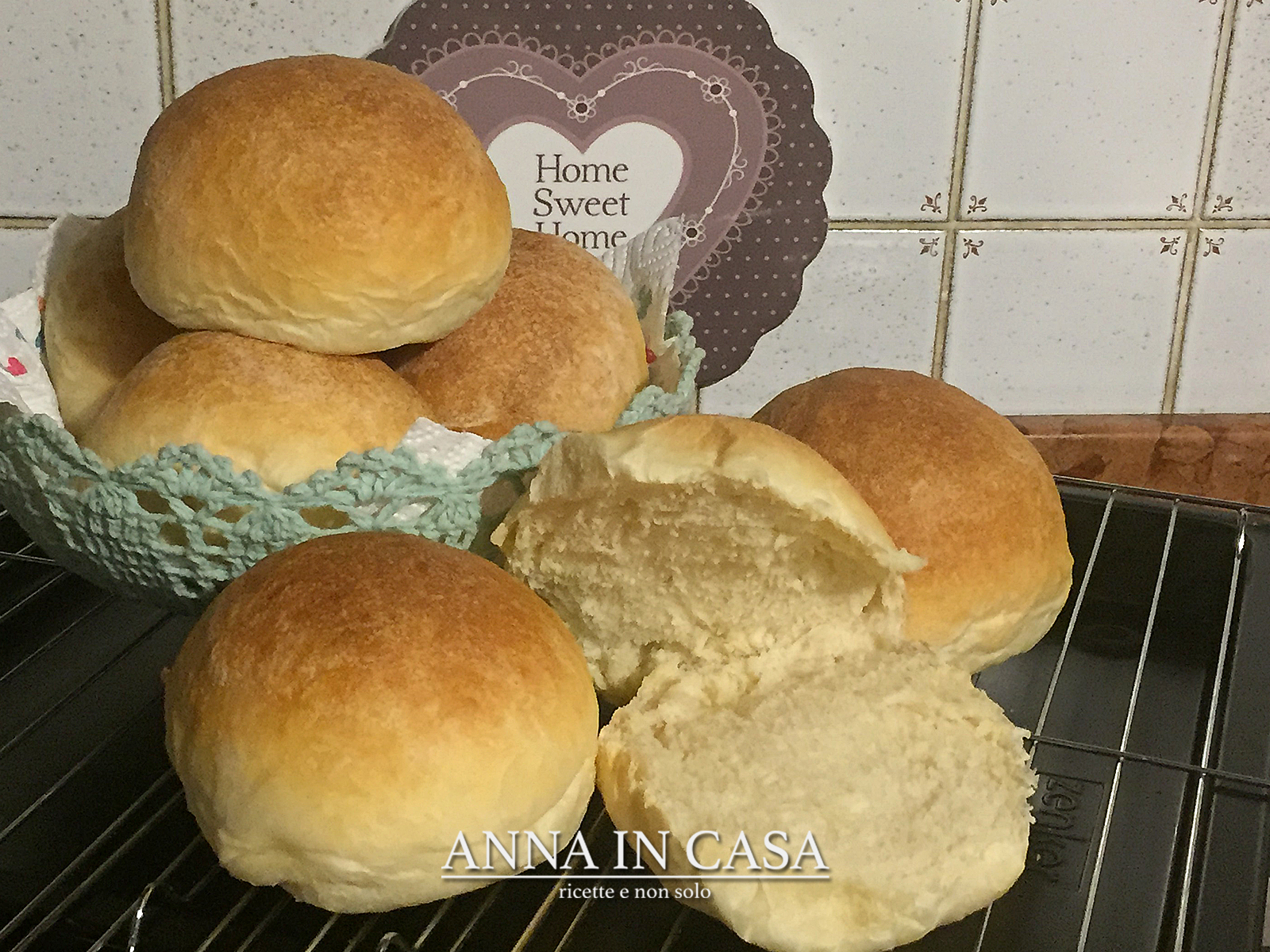 Panini al latte tiepido – ricetta passo passo