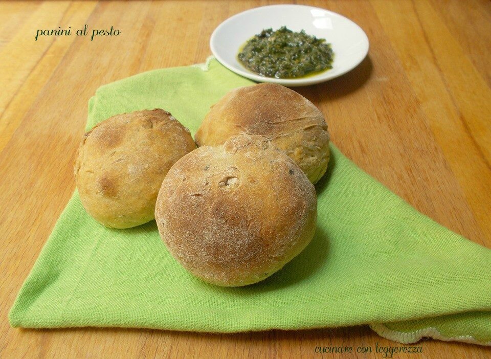 Panini al pesto – lievito madre