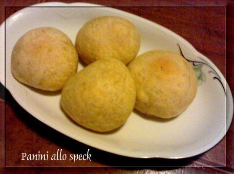 Panini allo speck