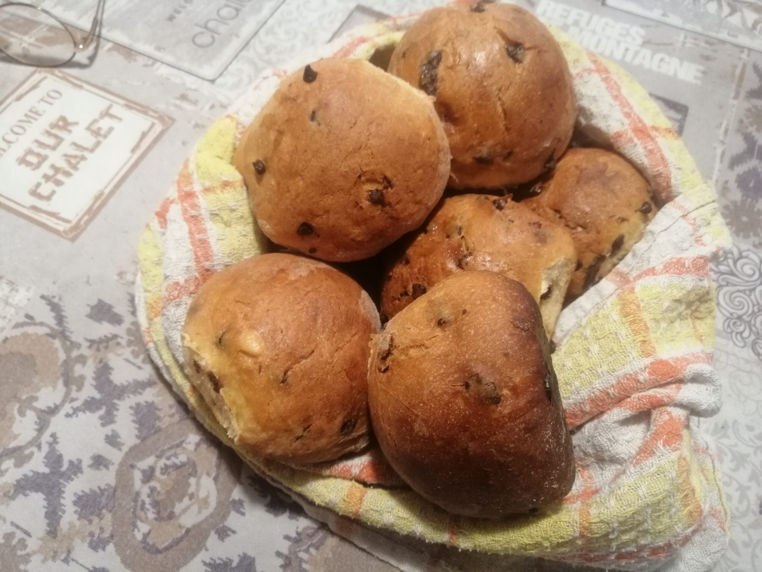 Panini dolci con gocce di cioccolato