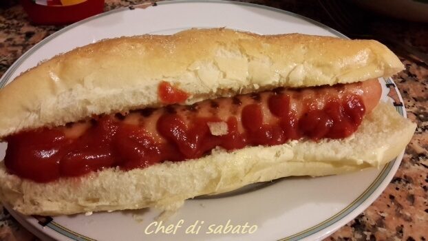 Panini per hot dog fatti in casa