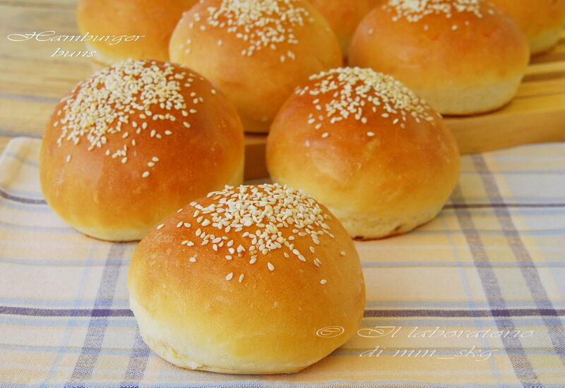 PANINI SEMIDOLCI PER HAMBURGER