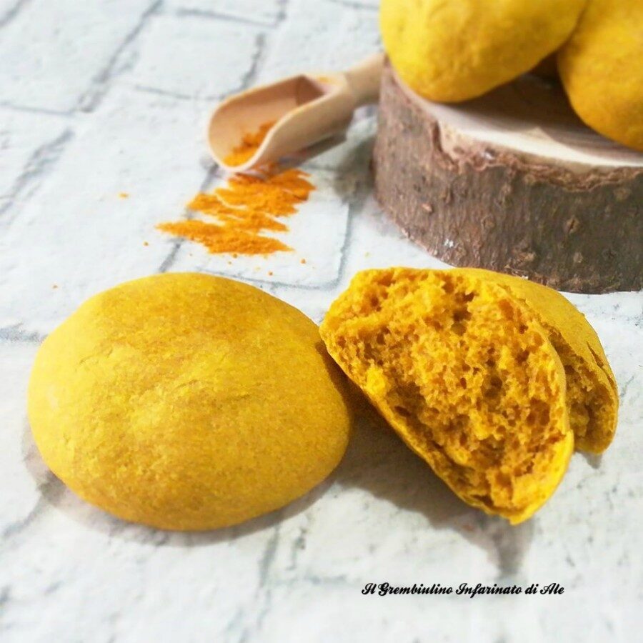 Panini soffici alla curcuma
