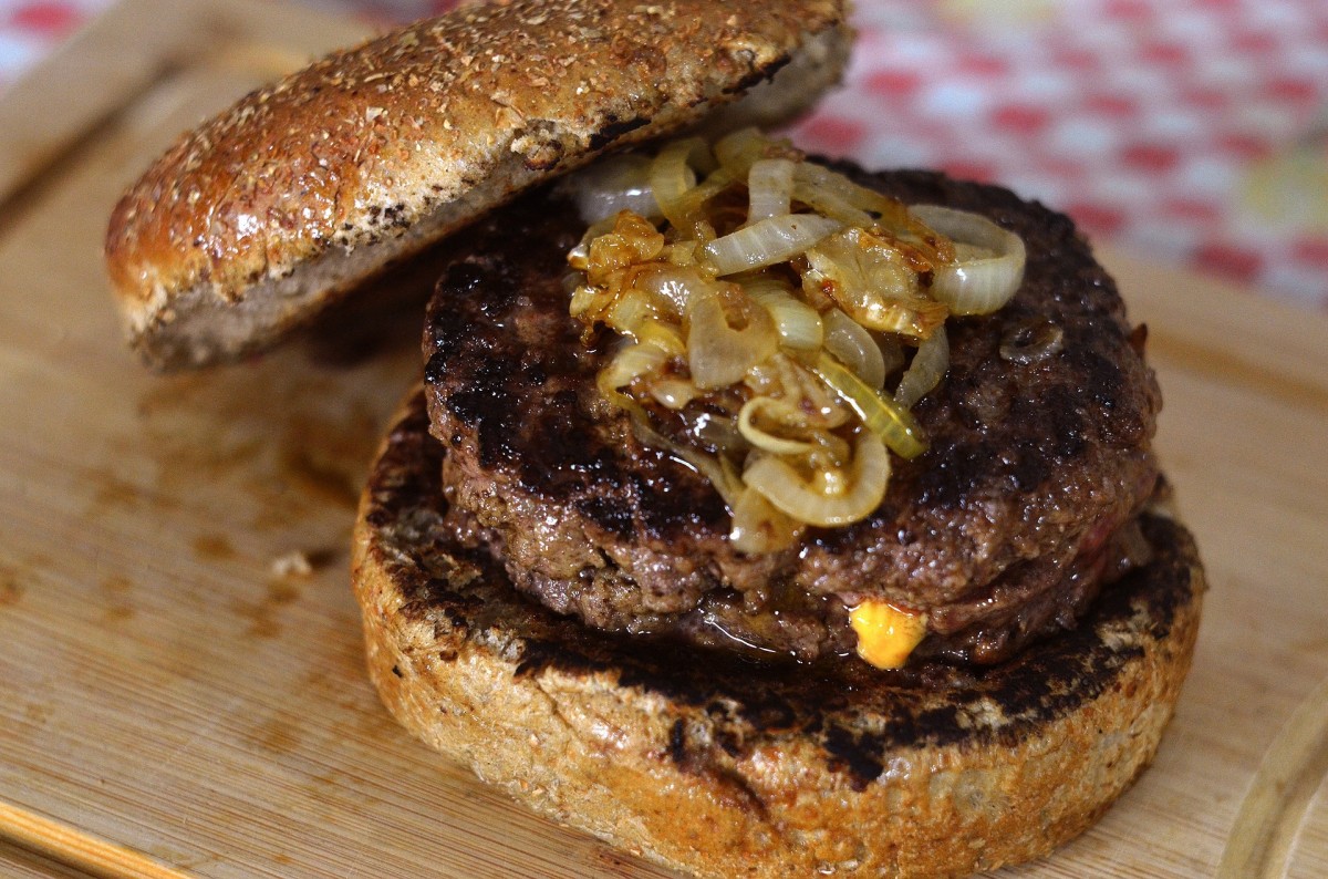 Panino burger rustico in soli 10 minuti