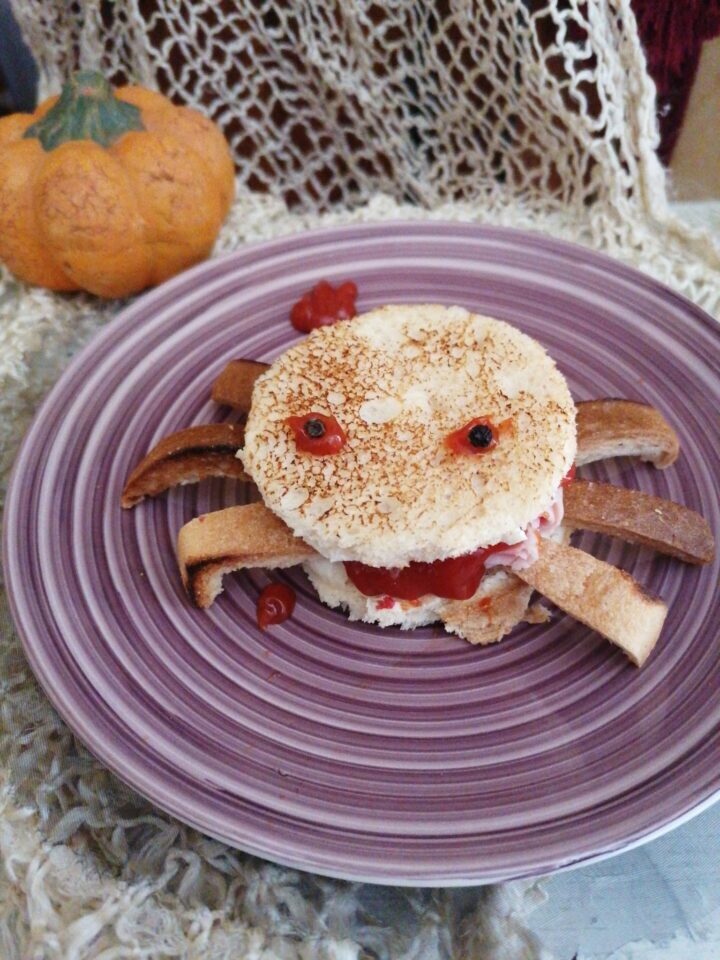 Panino ragno di halloween senza glutine