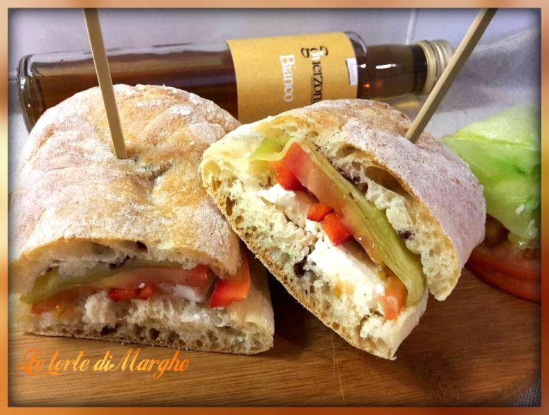 Panino sfizioso con ortaggi